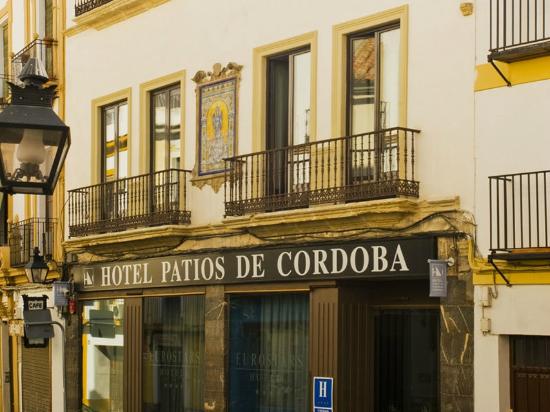 POSICIONAMIENTO DE LA OFERTA HOTELERA DE LAS PROVINCIAS DE ESPAÑA. EL CASO DE LA PLANTA HOTELERA DE CÓRDOBA.